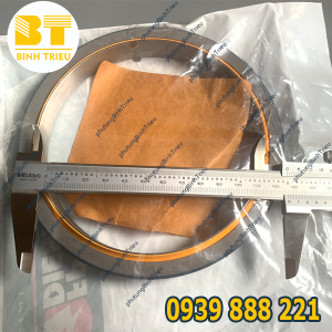 Phớt đuôi trục cơ C7