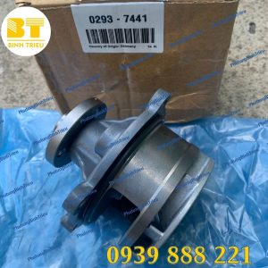 Bơm nước động cơ Volvo TAD 720