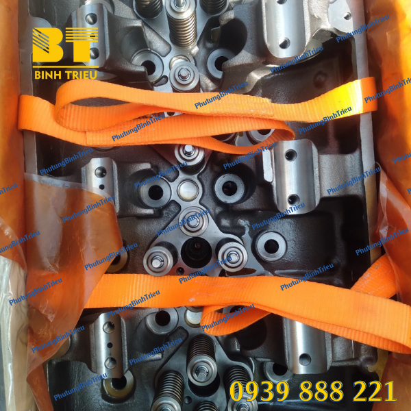 Nắp quy lát động cơ Cummins QSX15