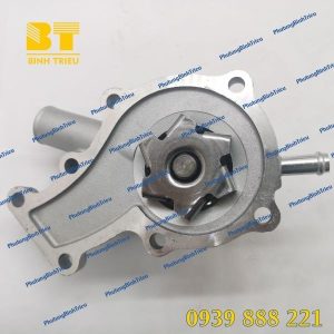 Bơm nước Kubota D722