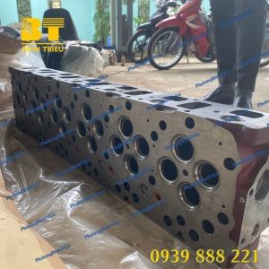 Nắp quy lát Kobelco SK480-8