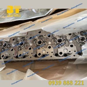 Nắp quy lát động cơ Hino P11C