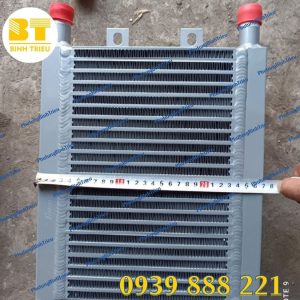 Két nhớt thủy lực Hitachi EX70