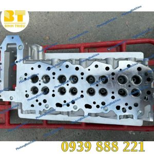 Nắp quy lát động cơ 4JJ1