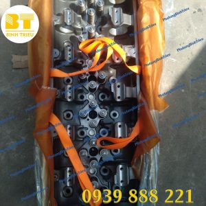 Nắp quy lát động cơ Cummins QSX15