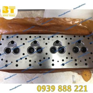 Nắp quy lát Komatsu 4D130