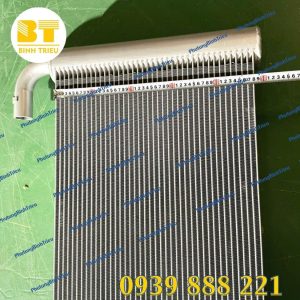 Két nhớt thủy lực Hitachi ZX400-3