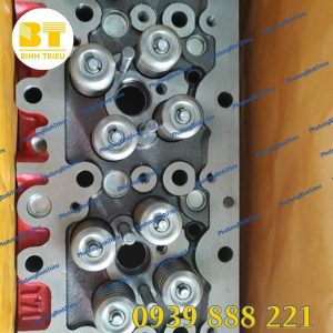 Nắp quy lát động cơ Hino J08E