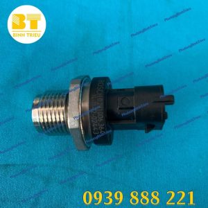 Cảm biến áp suất thanh rail Komatsu PC200-8