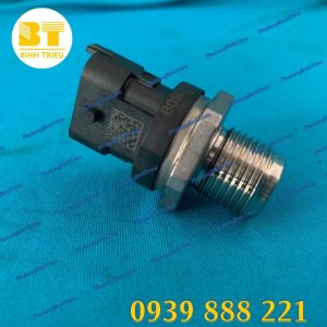 Cảm biến áp suất thanh rail PC200-8