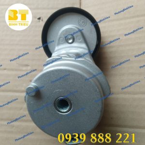 Tăng cu-roa Volvo TAD762