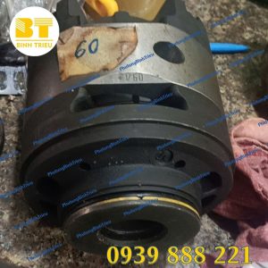 Bơm cánh gạt V60