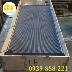 Két nước Komatsu PC490-10