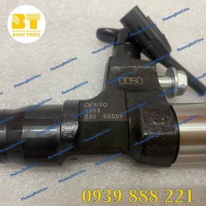 Kim phun động cơ Hino JO5E