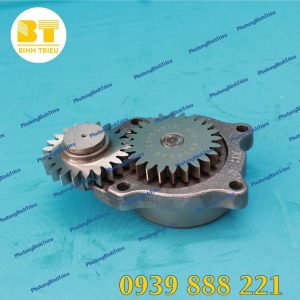 Bơm nhớt Komatsu PC200-8